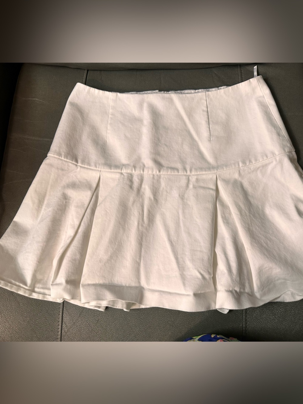 Red Valentino White Skirt with Nautical Buttons - Picture 5 of 10